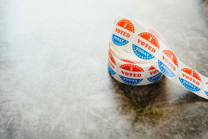 roll-of-i-voted-circular-stickers1541614583jpg Vote
